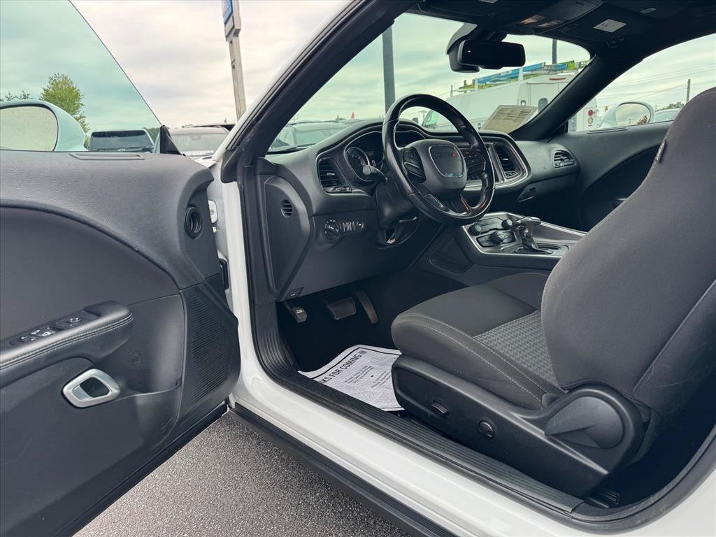 Used 2022 Dodge Challenger GT RWD image 12