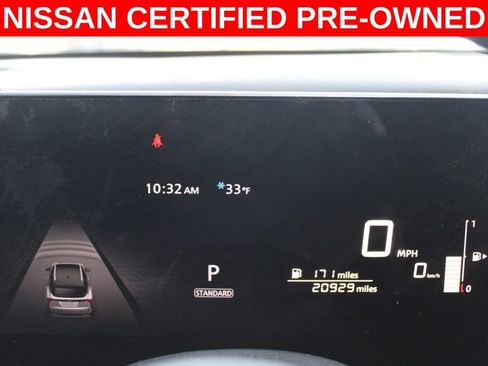 Certified 2025 Nissan Kicks S image 30