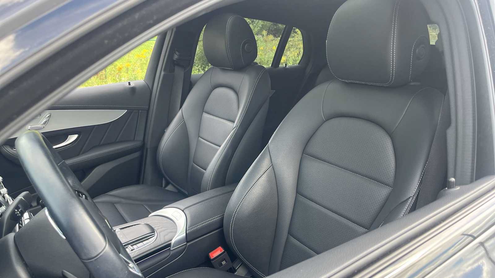 Certified 2023 Mercedes-Benz GLC 300 4MATIC Coupe image 27