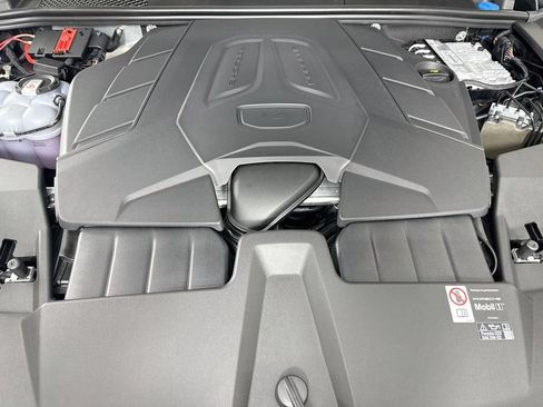 New 2026 Porsche Cayenne Coupe AWD/4WD image 32