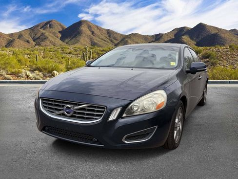 Used 2012 Volvo S60 T5 FWD image 2