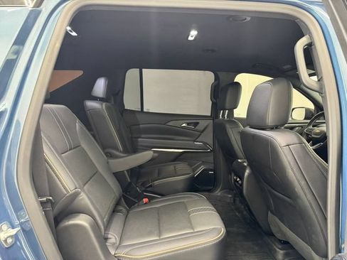 Used 2026 Chevrolet Traverse High Country w/ LPO, Floor Liner Package FWD image 20