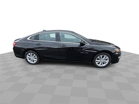 Used 2022 Chevrolet Malibu LT image 9