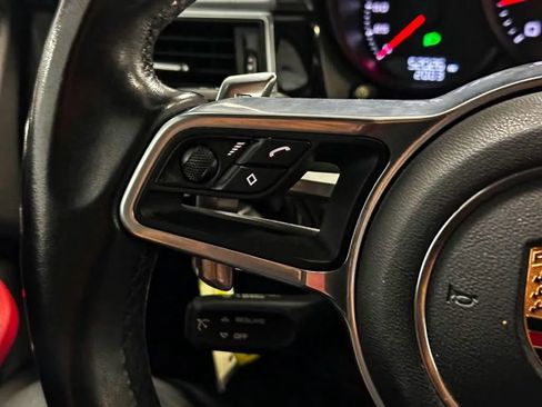 Used 2018 Porsche Macan Sport Edition AWD/4WD image 33