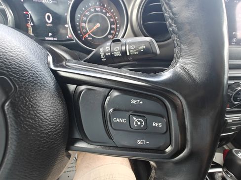 Used 2019 Jeep Wrangler Unlimited Sport S image 23