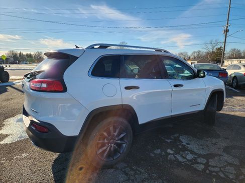 Used 2014 Jeep Cherokee Limited image 3