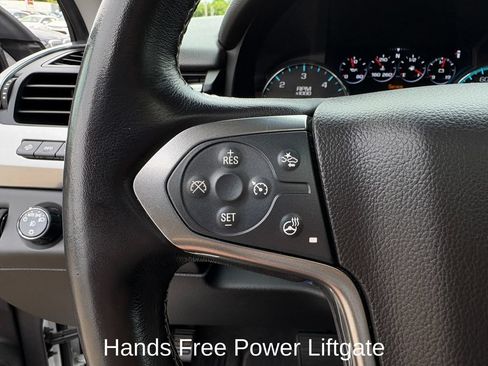 Used 2020 Chevrolet Tahoe Premier w/ RST 6.2L Performance Edition AWD/4WD image 16