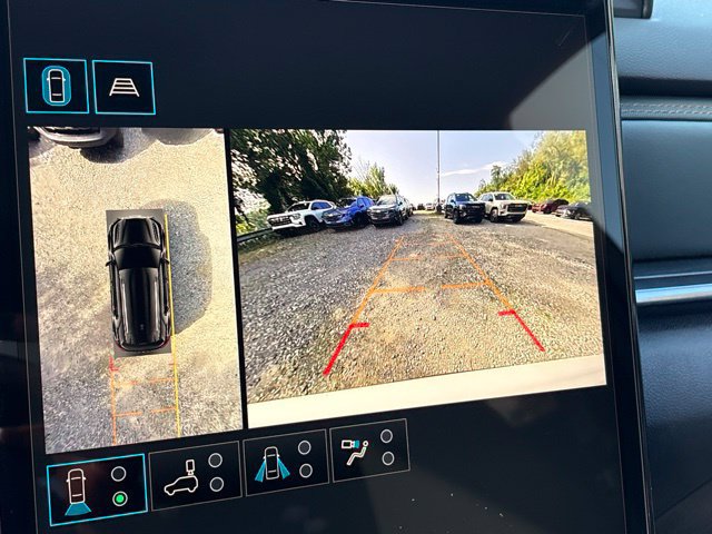 New 2027 GMC Terrain AT4 w/ Technology Package II AWD/4WD image 9