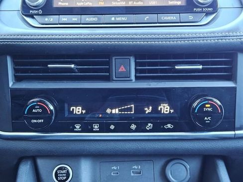 Certified 2023 Nissan Rogue SV image 24