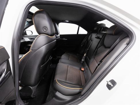 Used 2022 Cadillac CT4 V w/ LPO, ONYX Package image 6