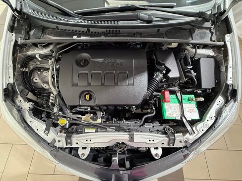 Used 2015 Toyota Corolla LE FWD image 10