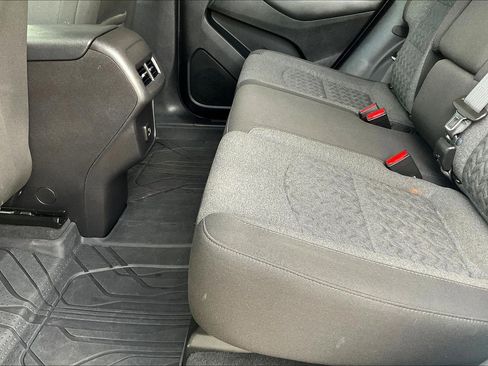 Used 2023 Chevrolet Equinox LT w/ LPO, Floor Liner Package image 17