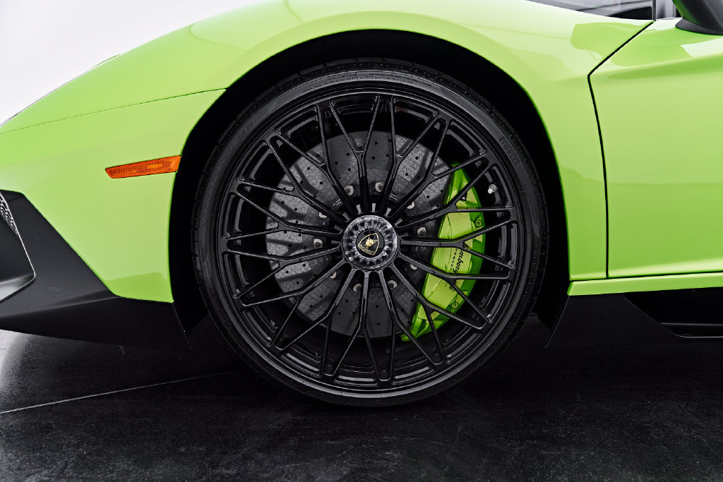Used 2016 Lamborghini Aventador LP 750-4 Superveloce AWD/4WD image 3