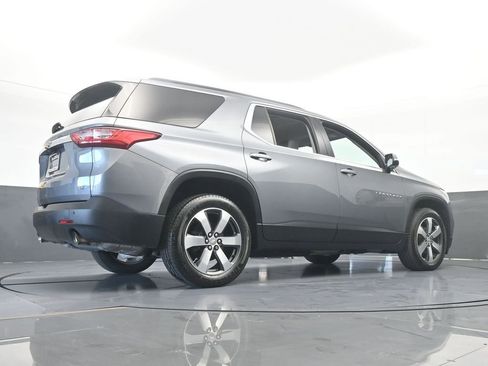 Used 2020 Chevrolet Traverse LT w/ LT Premium Package image 75