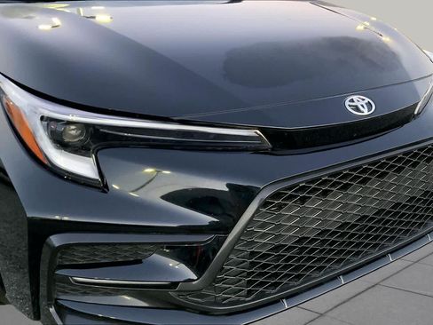 Used 2025 Toyota Corolla SE FWD image 27
