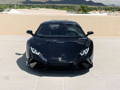 Used 2024 Lamborghini Huracan Tecnica image 11