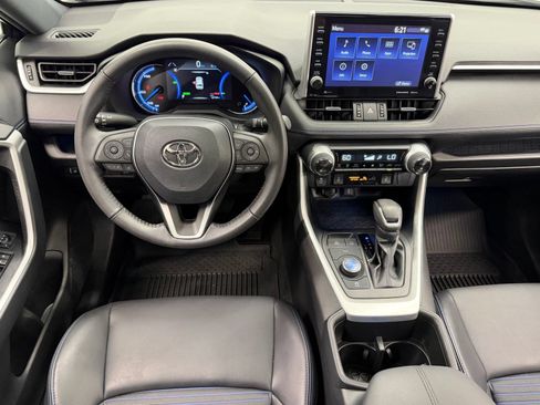 Used 2022 Toyota RAV4 XSE AWD/4WD image 29