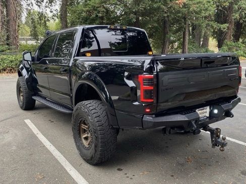 Used 2018 Ford F150 Raptor w/ Equipment Group 802A Luxury AWD/4WD image 4