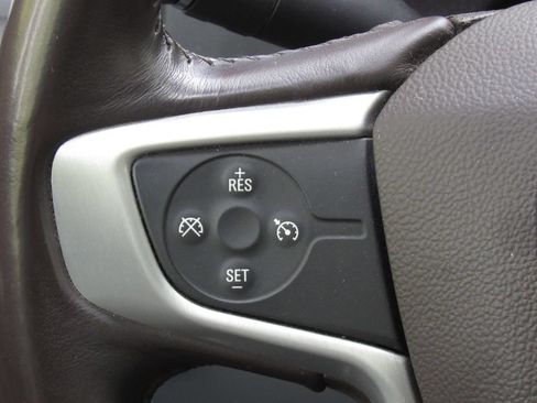 Used 2017 GMC Acadia SLT AWD/4WD image 28