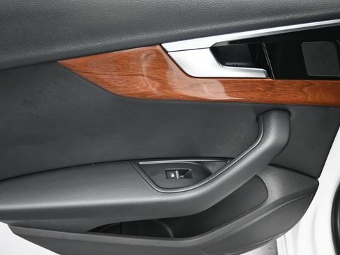 Used 2022 Audi A4 2.0T Premium image 32