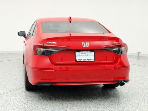 Used 2023 Honda Civic Sport image 6