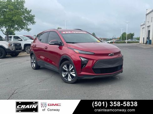 Used 2023 Chevrolet Bolt EUV LT w/ Convenience Package FWD image 1