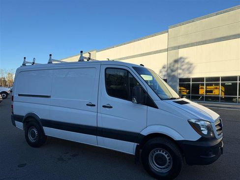 Used 2017 Mercedes-Benz Sprinter 2500 image 18