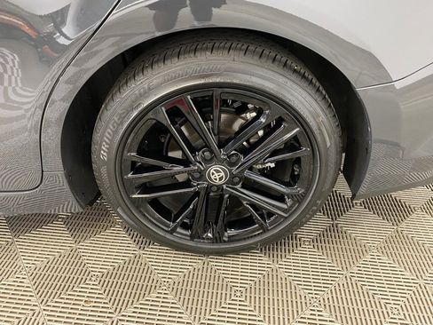 Used 2025 Toyota Camry SE image 10