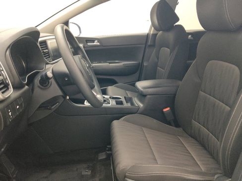 Used 2022 Kia Sportage LX FWD image 17