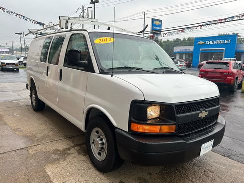 Used 2012 Chevrolet Express 2500 RWD image 7