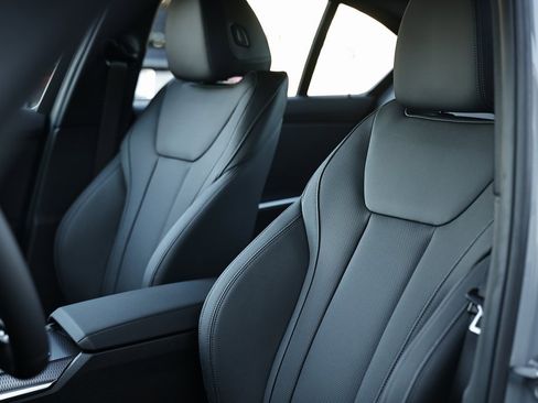 New 2026 BMW 330i Sedan w/ M Sport Package image 22