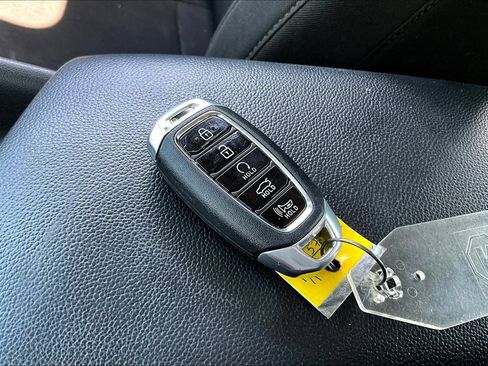 Used 2023 Hyundai Elantra SEL w/ Convenience Package FWD image 28