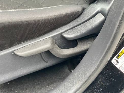 Used 2019 Nissan Kicks S w/ Exterior Package FWD image 12