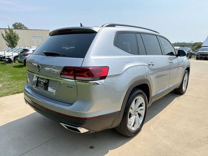 Used 2022 Volkswagen Atlas SE w/ Panoramic Sunroof Package