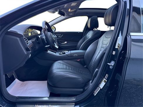 Used 2019 Mercedes-Benz S 560 4MATIC Sedan w/ AMG Line Exterior image 10