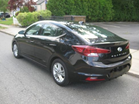 Used 2020 Hyundai Elantra SEL FWD image 7