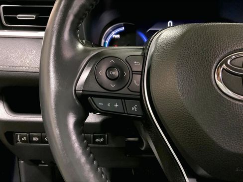 Used 2023 Toyota RAV4 XLE Premium image 24