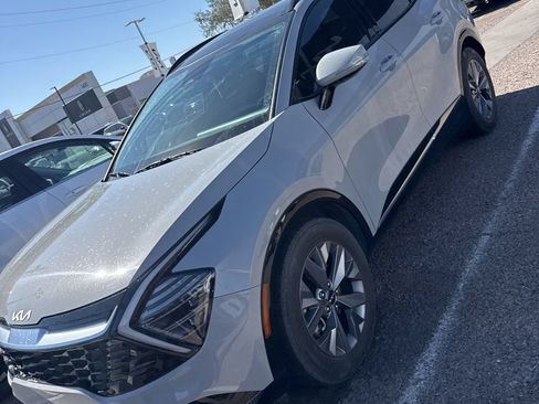 Certified 2024 Kia Sportage SX FWD image 2