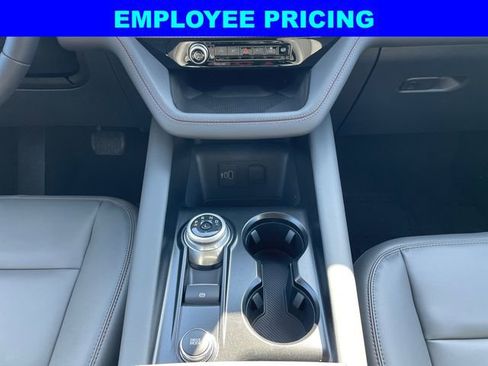 New 2026 Ford Explorer Active w/ Active Comfort Package AWD/4WD image 11