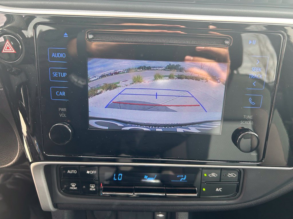 Used 2017 Toyota Corolla LE w/ Carpet Mat Package (TMS) FWD image 20