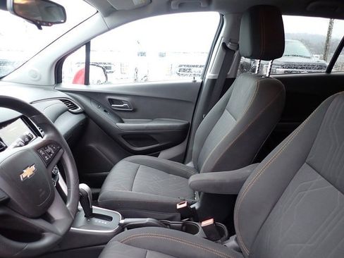 Used 2018 Chevrolet Trax LT image 10