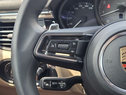 Certified 2026 Porsche Macan S AWD/4WD image 26