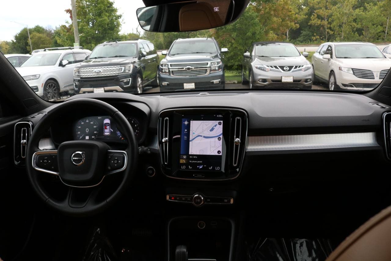 Used 2019 Volvo XC40 T5 Momentum AWD/4WD image 43