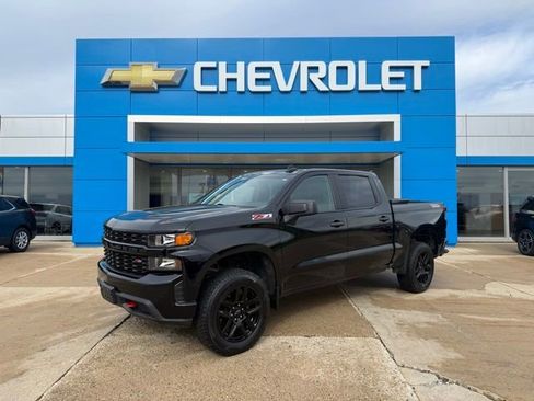 Used 2021 Chevrolet Silverado 1500 Custom Trail Boss AWD/4WD image 1