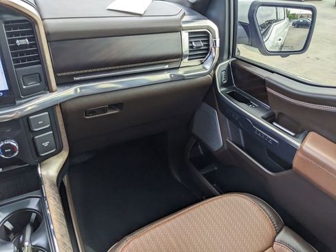 Used 2024 Ford F150 King Ranch w/ FX4 Off-Road Package image 18