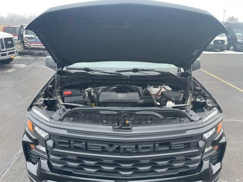 Used 2024 Chevrolet Silverado 1500 Custom Trail Boss w/ LPO, Dark Essentials Package image 29