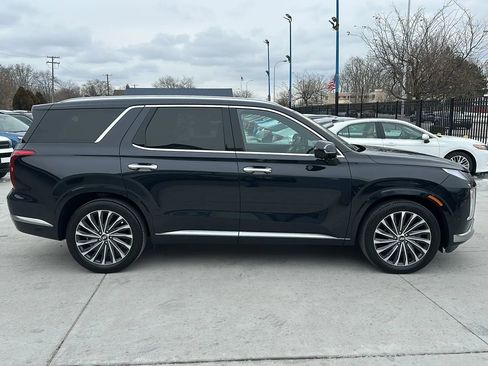 Used 2023 Hyundai Palisade Calligraphy image 7