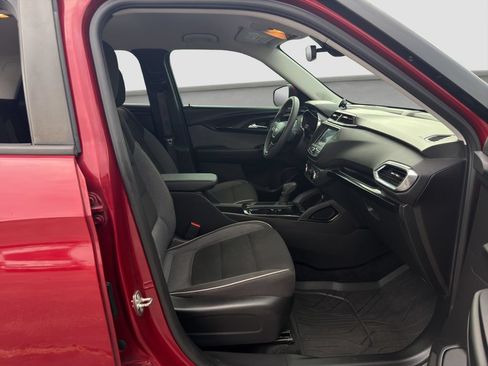 Used 2021 Chevrolet TrailBlazer LT FWD image 18