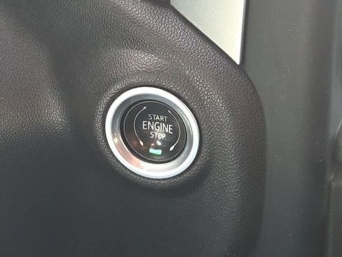 Used 2021 Chevrolet Silverado 2500 LT w/ Convenience Package image 38