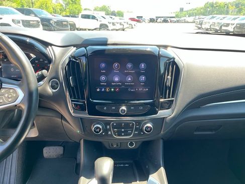 Used 2023 Chevrolet Traverse LT FWD image 22